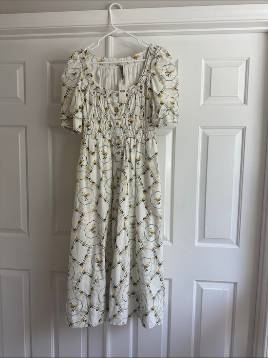 Anthropologie Dresses & Skirts - Anthropologie White Midi Dress with Yellow Floral Motif